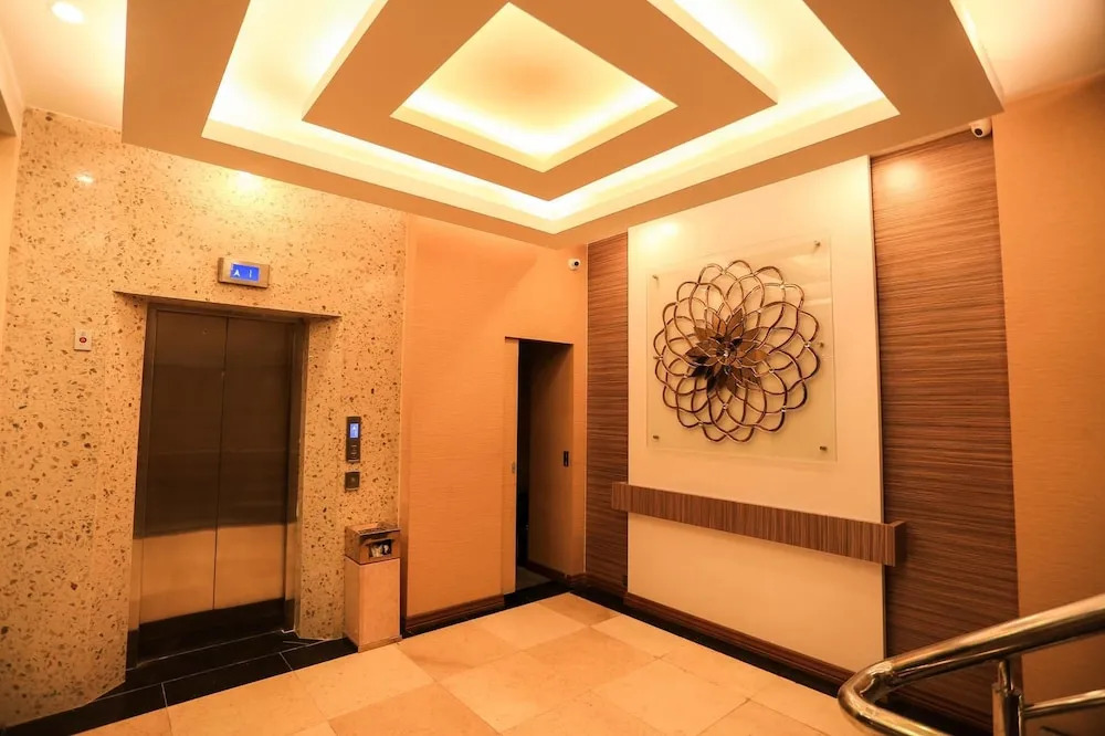 Cartel Hotel