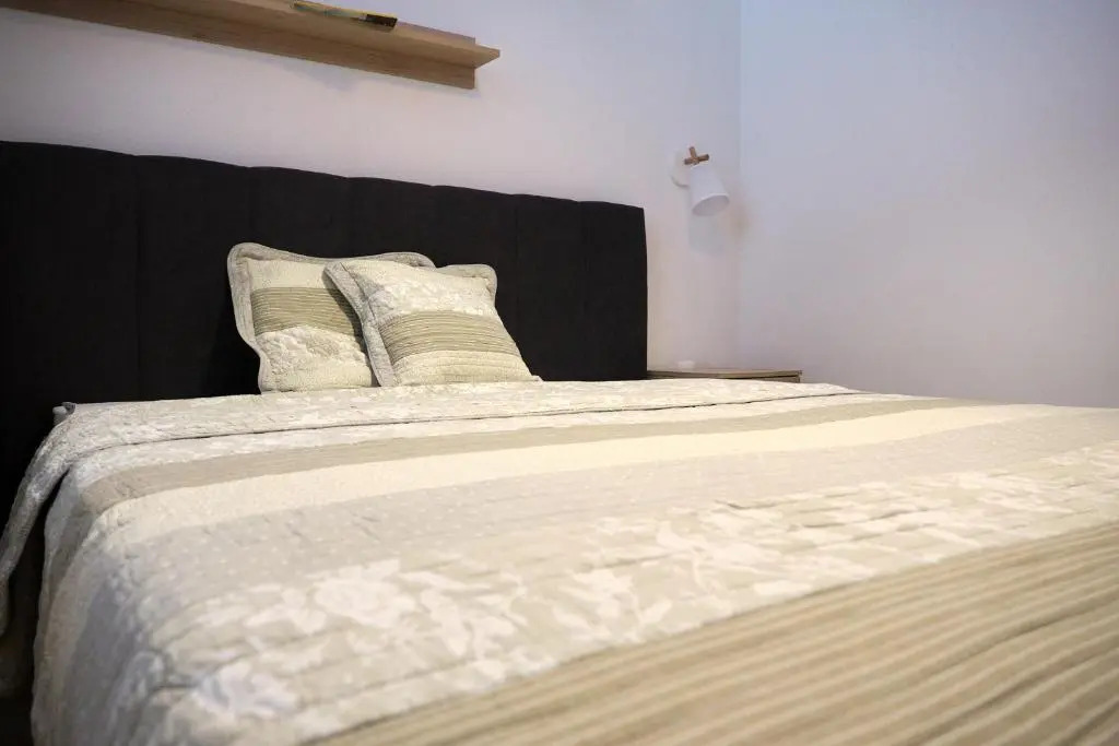 Lovely 1-bedroom vacation home with free parking