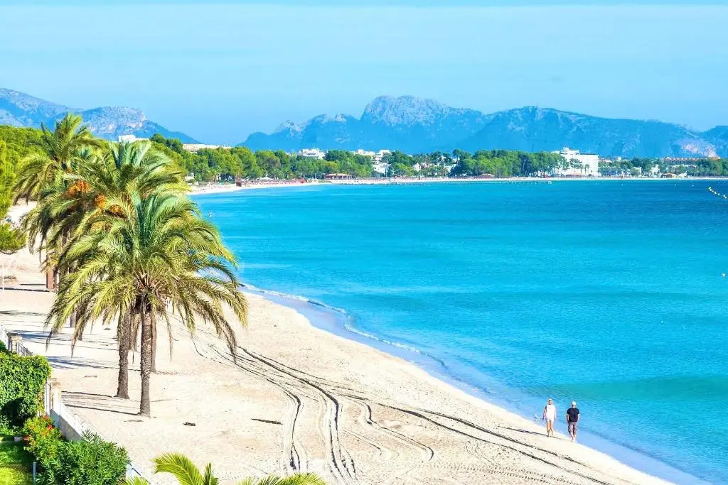 Casa Caty con piscina,a 5 minutos de la Playa