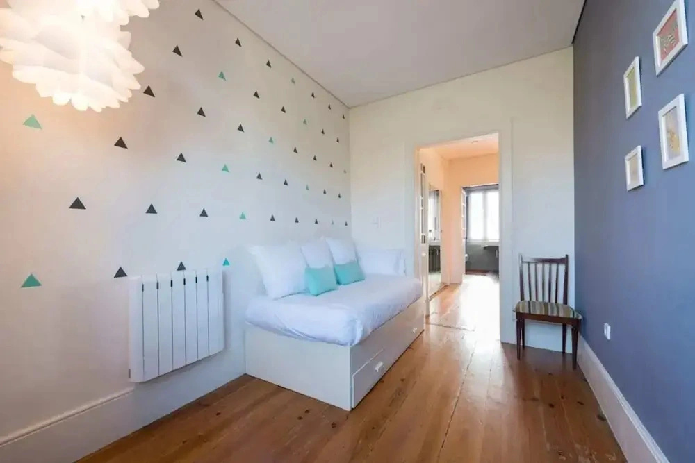 3br D.Luis Bridge House & Terrace by Guestready
