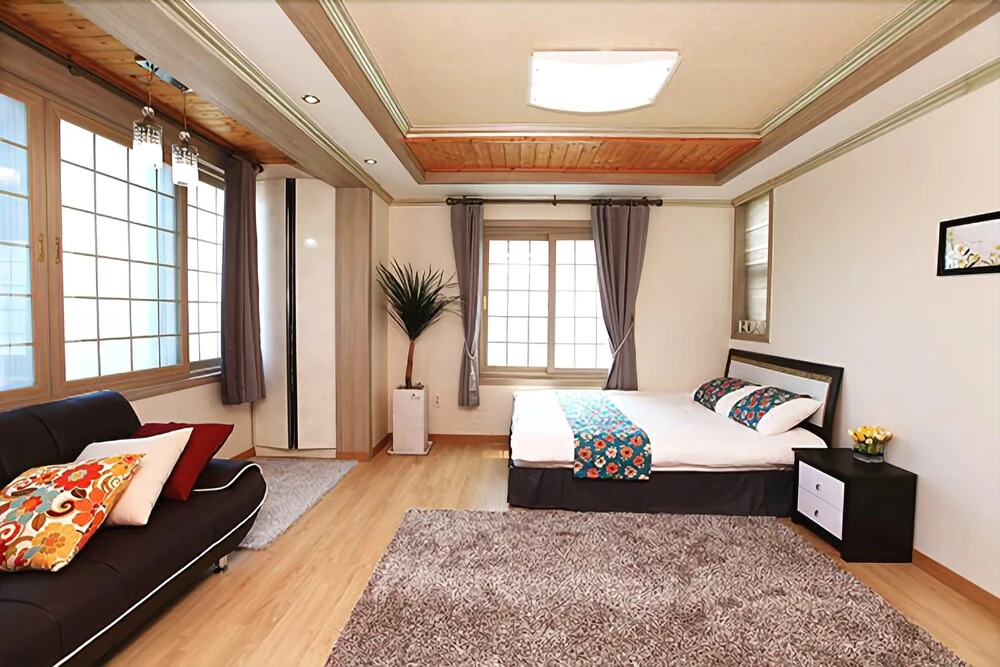 Seogwipo Arahyanfamily House Pension