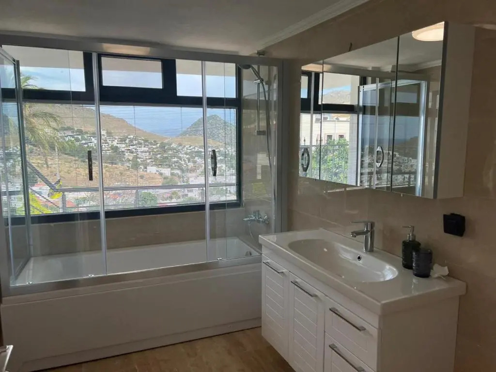 House Within 5 Min Walk to Beach in Akyarlar