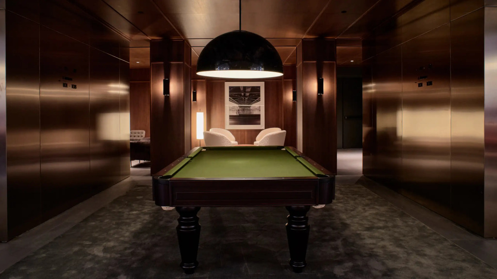 Kozmo Hotel Suites & Spa - Small Luxury Hotels of the World