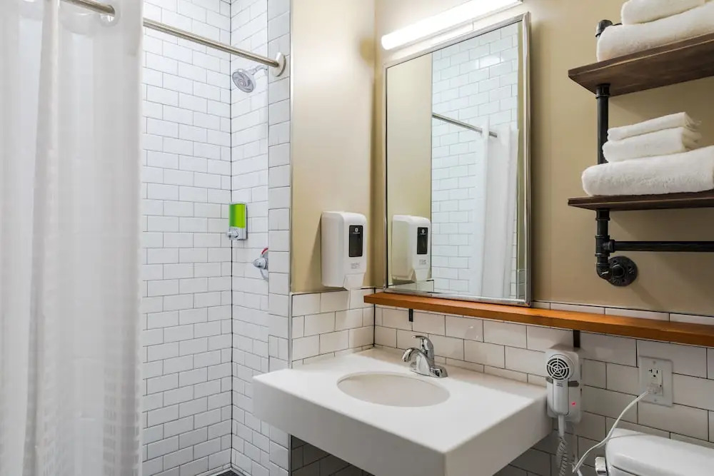 HI New Orleans Hostel