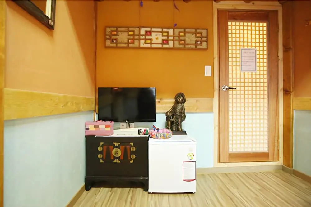 Jeonju Gangryeongjeon Guesthouse