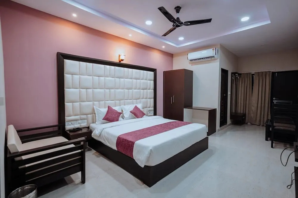 Bajajs Karwan Inn