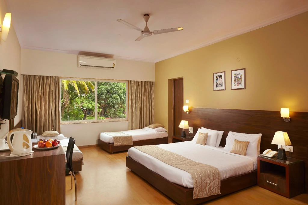 The Hawaii Comforts Panjim Donapaula