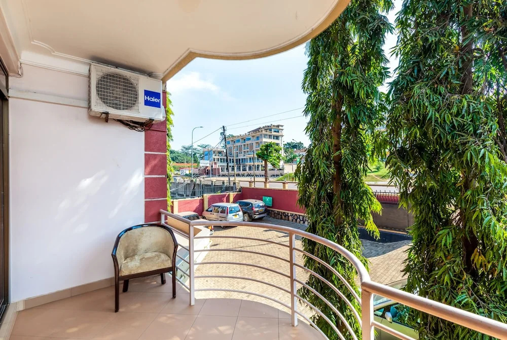 Entebbe Traveller'S Hotel