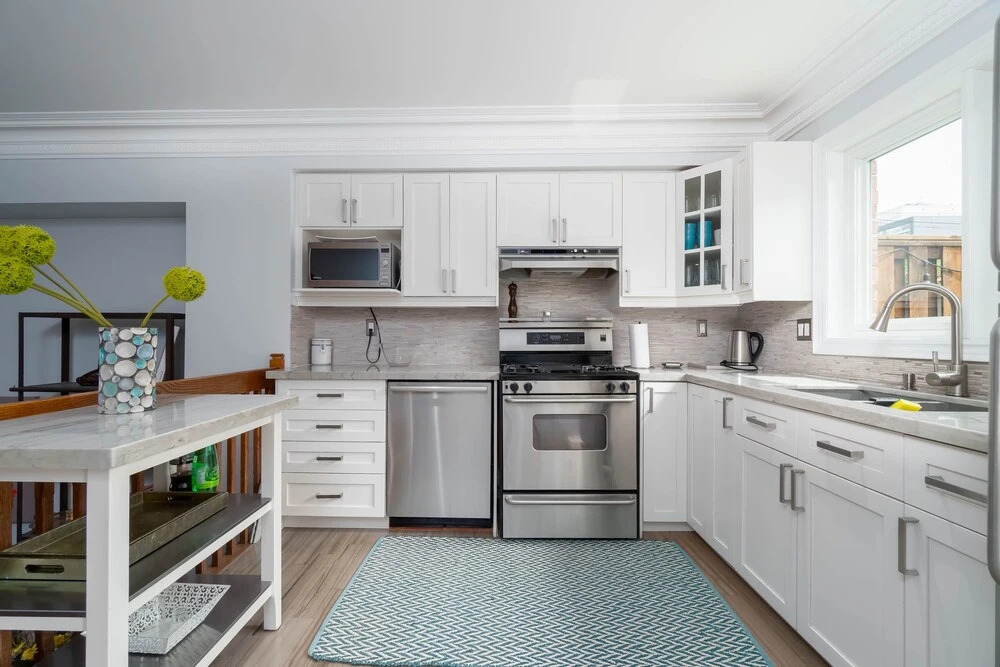 3 Bedroom 2 Bath Large Patio and CN View