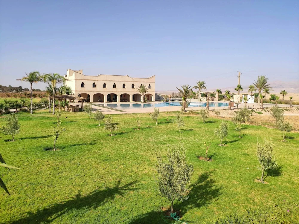 Les Jardins d Amizmiz 6 piscines