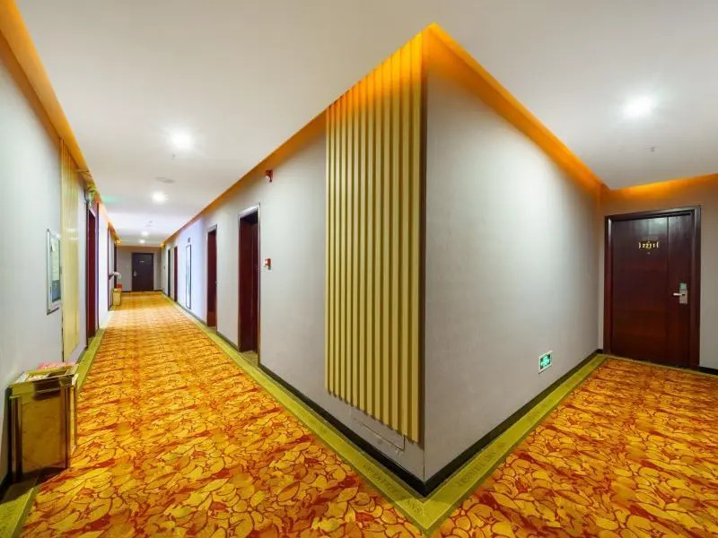 GreenTree Inn Shajinshiming Square Business Hotel
