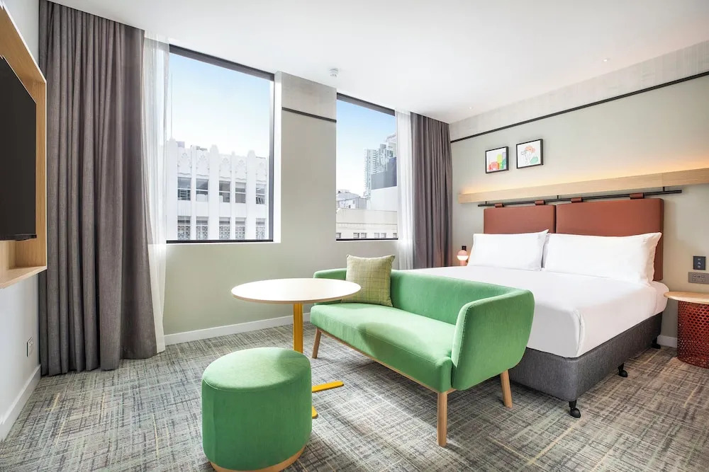 Holiday Inn Melbourne Bourke Street Mall by IHG
