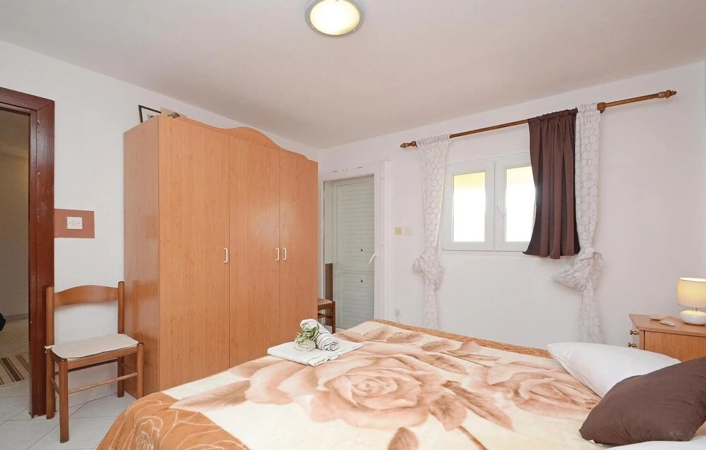Amazing Home in Vela Luka With Wifi and 5 Bedrooms