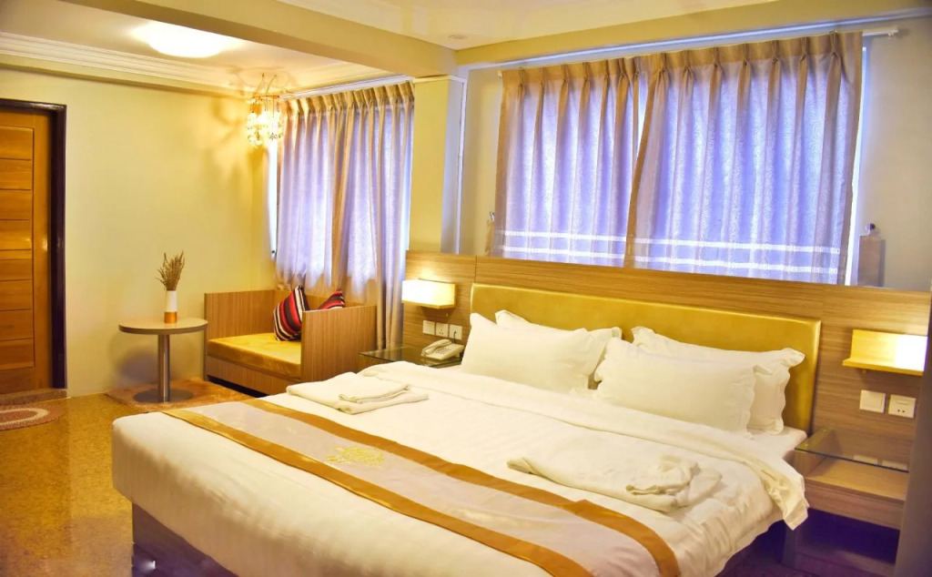SERENE Stays Hotel