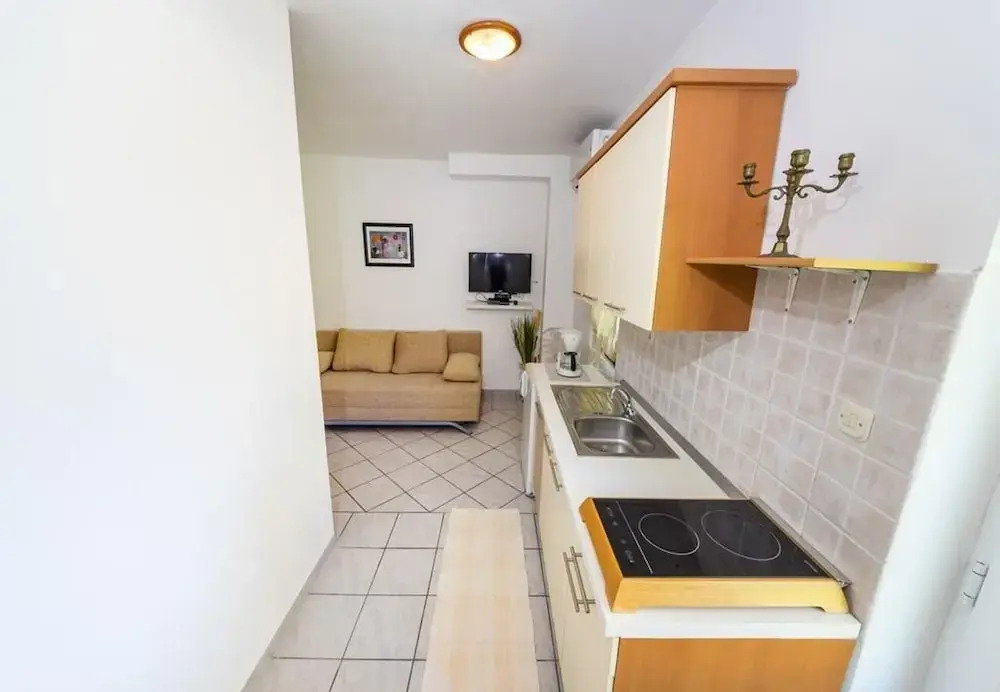 San - Comfortable and Great Location - A2