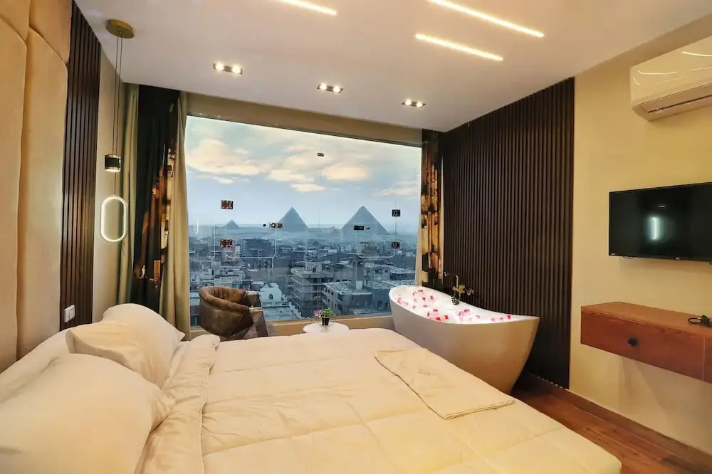 Pyramids Skyline Hotel Cairo