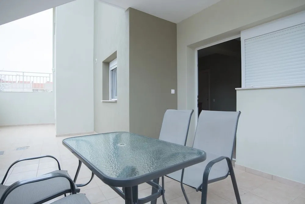 Lenas Apartments