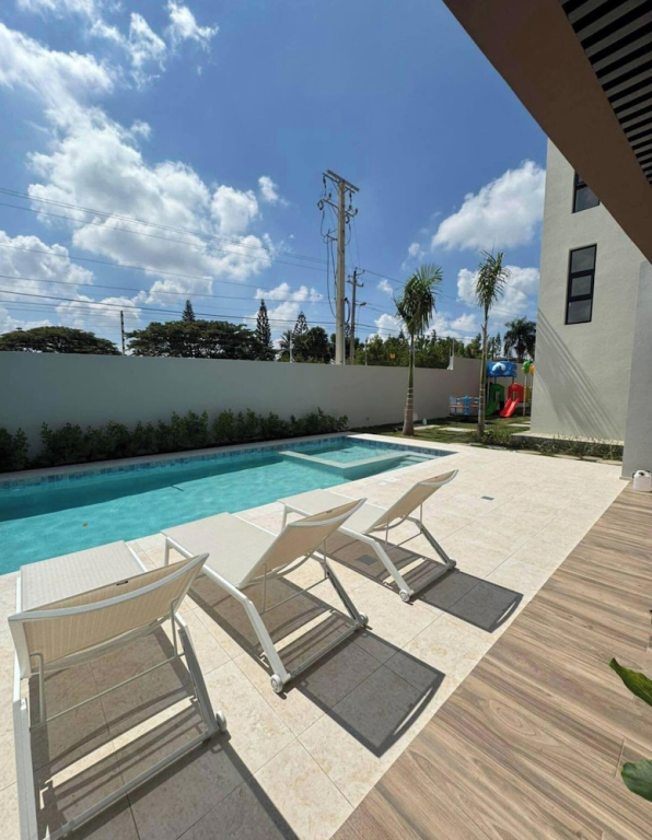 Mountain and Pool Modern Apartment