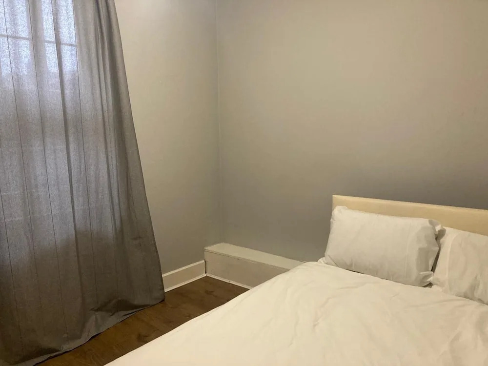 Three Bed Two Bath Apartment in London