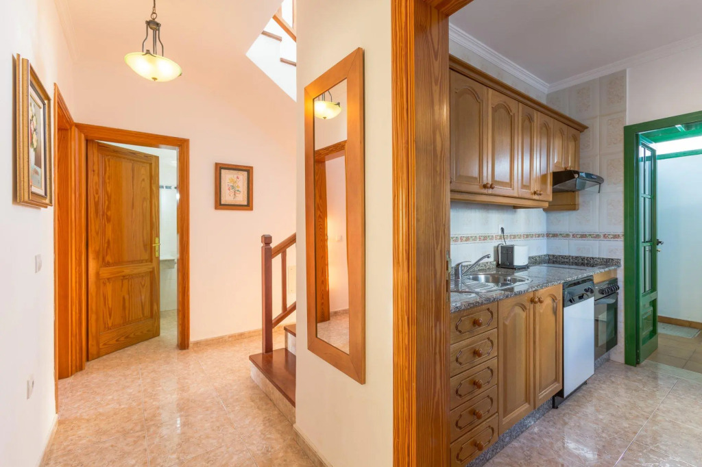 Villa Alegranza Heated Private Pool Walk to Beach A C Wifi Car Not Required - 2369