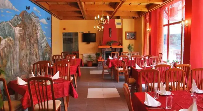 Tofana Hotel