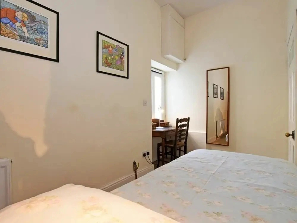 Riverbank Cottage