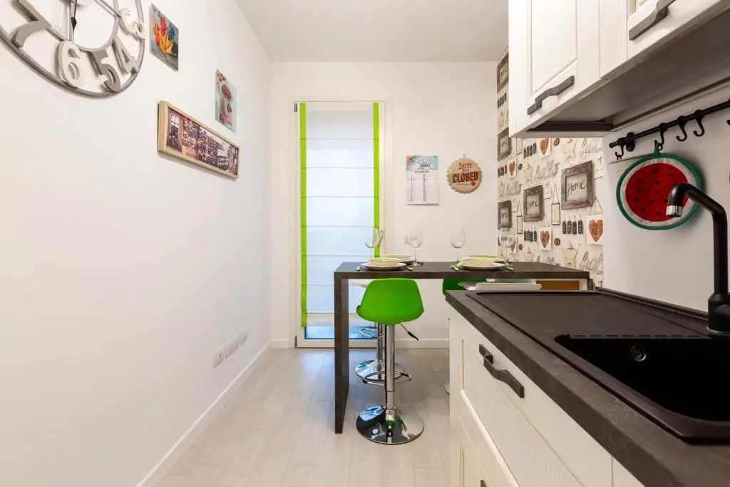 Fiera Milano Flat with Garage
