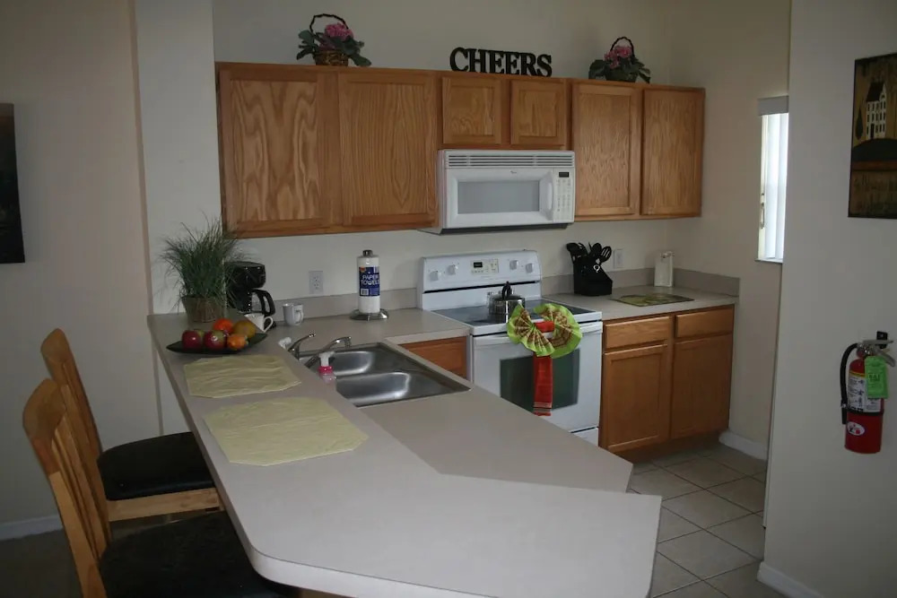 Florida Deluxe Villas, Condos, & Homes