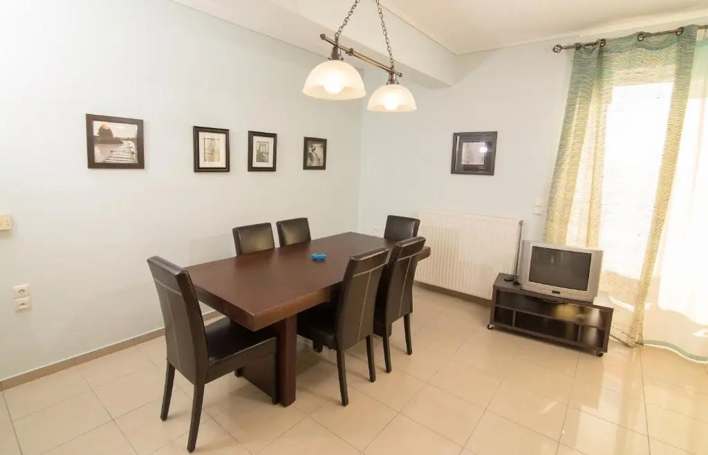 Kalamata Suites Marina