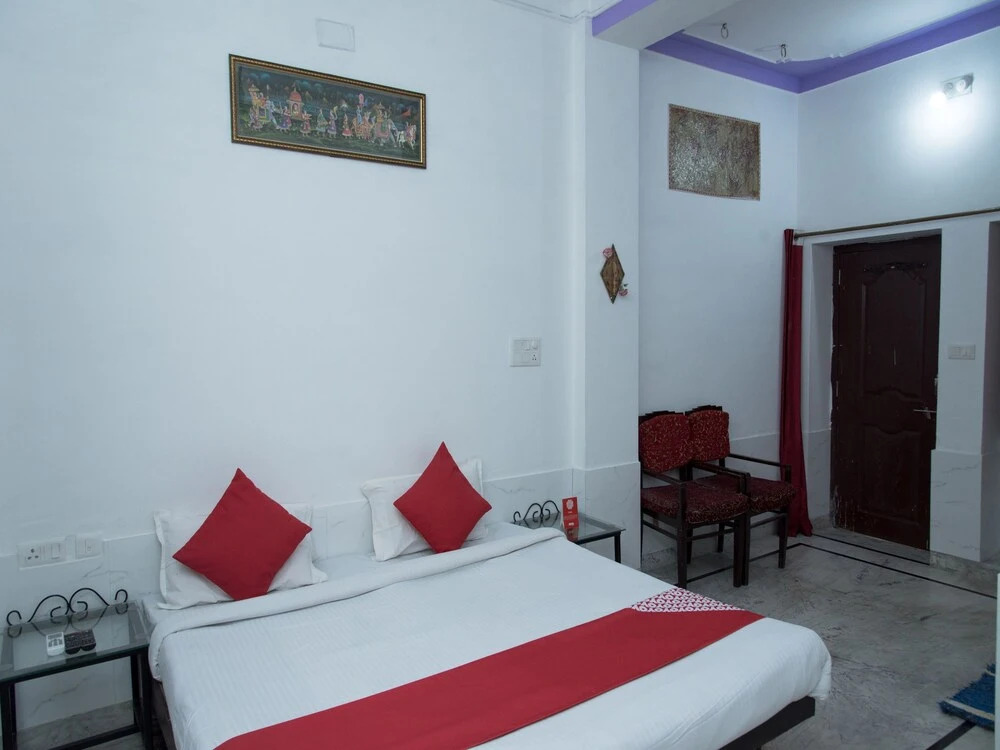 OYO 13379 Home Heritage Stay Lake Pichola