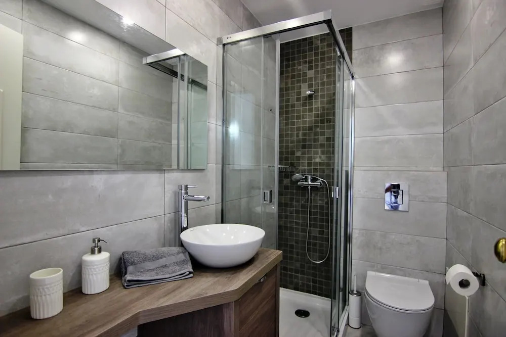 Delightful single-storey villa, private pool, free air conditioning and wifi