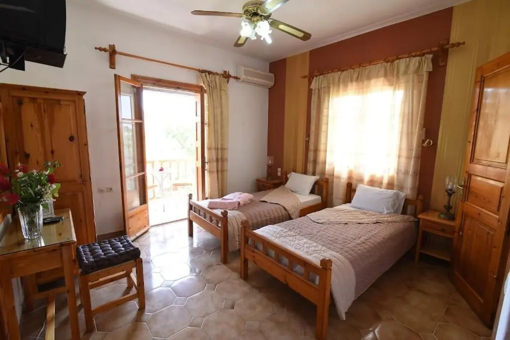 Skopelos Sunny Daze - Fully Equipped Premium Suite