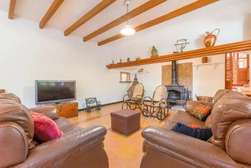 Finca Es Rafalot de Dalt by Mallorca House Rent