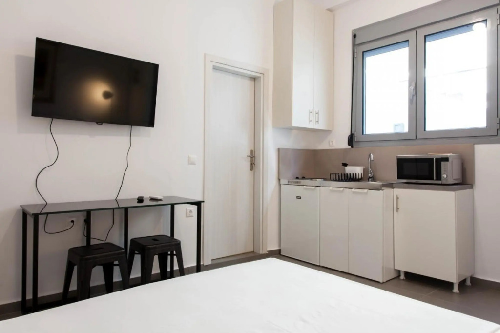 Spacious 4BR House Near Acropolis Roof Garden 12 Guests