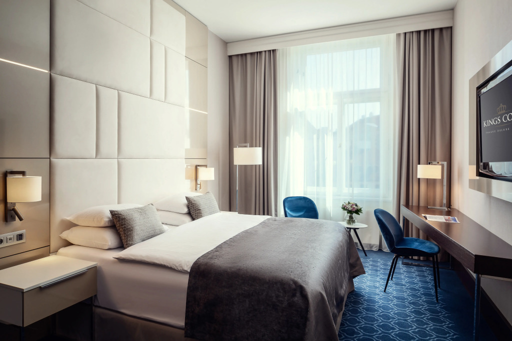 Hotel KINGS COURT