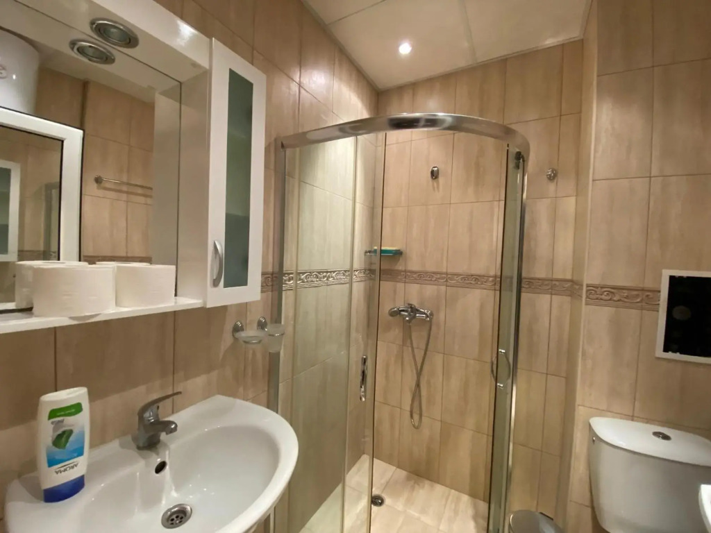 Private Cozy Apartment Admiral Plaza A1