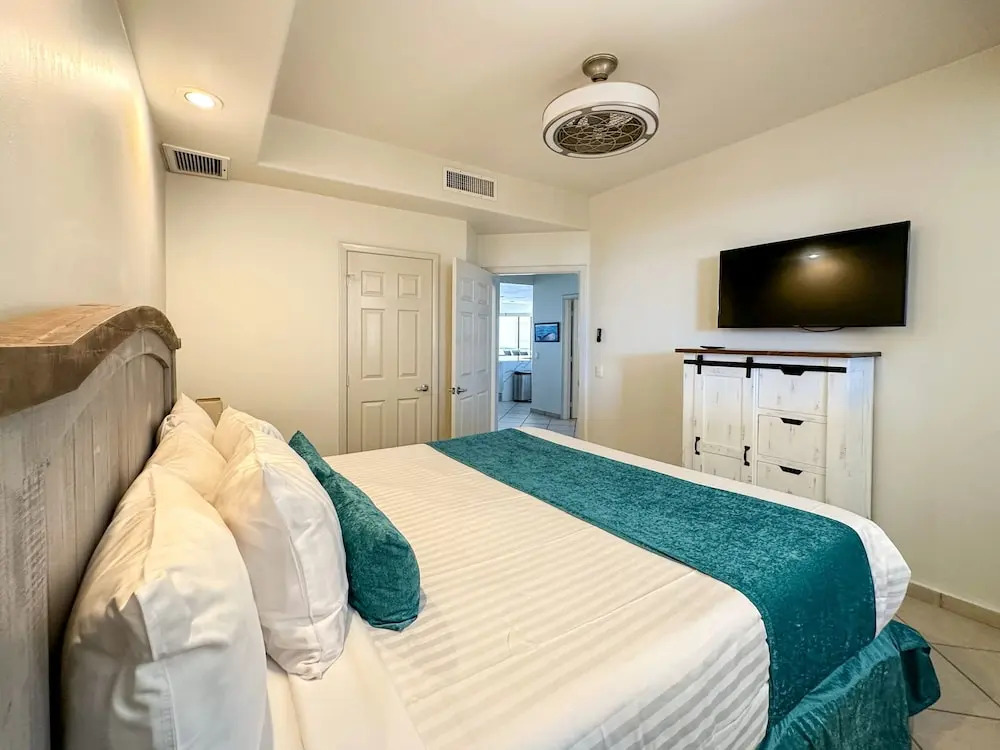 3BR Gem at Sandy Beach Area