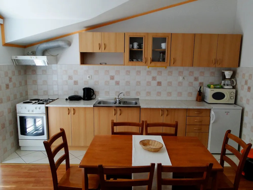 Apartments and Room Vikeli