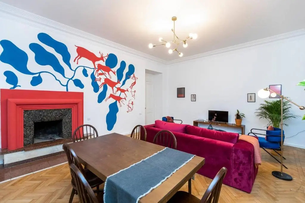 Light and Luxurious 2BR Apartment - by Wehost
