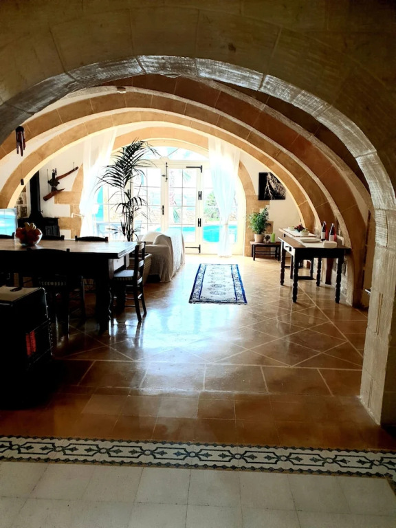 Panoramic Farmhouse