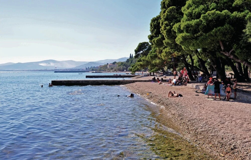 Nice Home in Kastel Luksic With Wifi and 3 Bedrooms