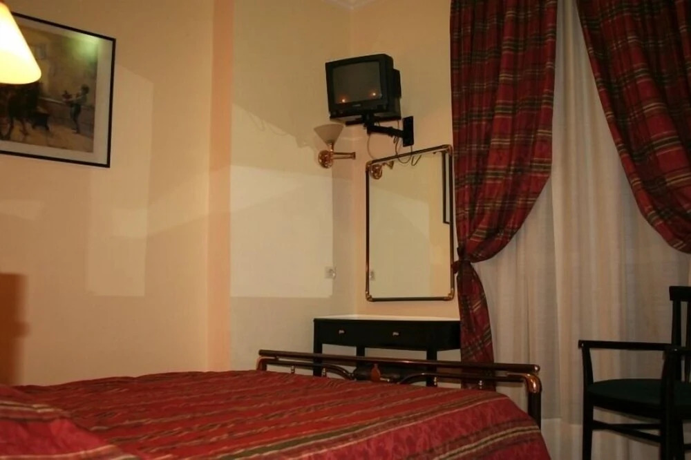 Aktaion City Hotel
