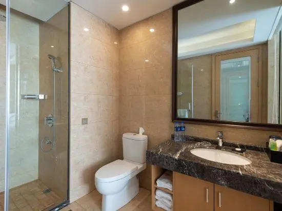 Royal Four Seasons Hotel