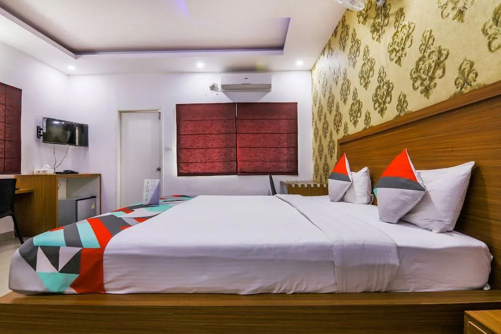 Fabhotel Avenue Inn