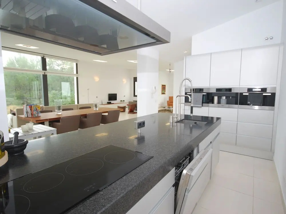 Gorgeous Villa in Santa Cristina D'aro With Pool