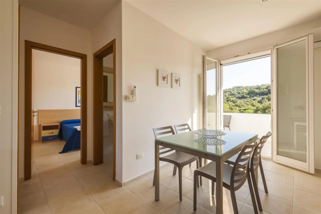 Holiday home with sea-view terrace in Castro-Bellaria PP