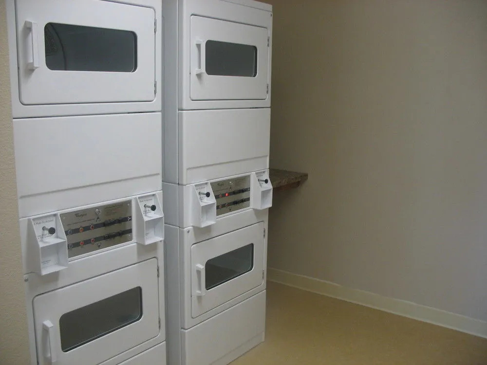 Candlewood Suites Waterloo- Cedar Falls