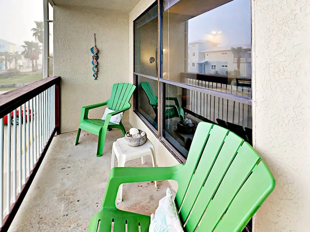 Beachy 1BR 1BA Port Aransas Condo by RedAwning