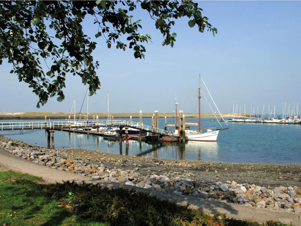 Detached Luxury Lodge near Sea