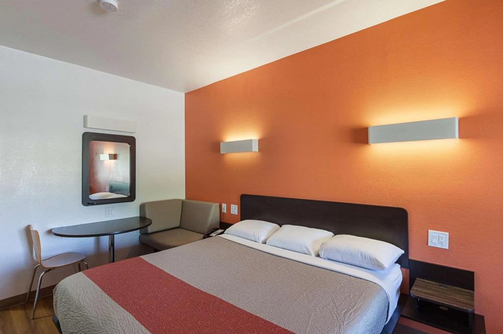 Motel 6-Bedford, TX - Fort Worth